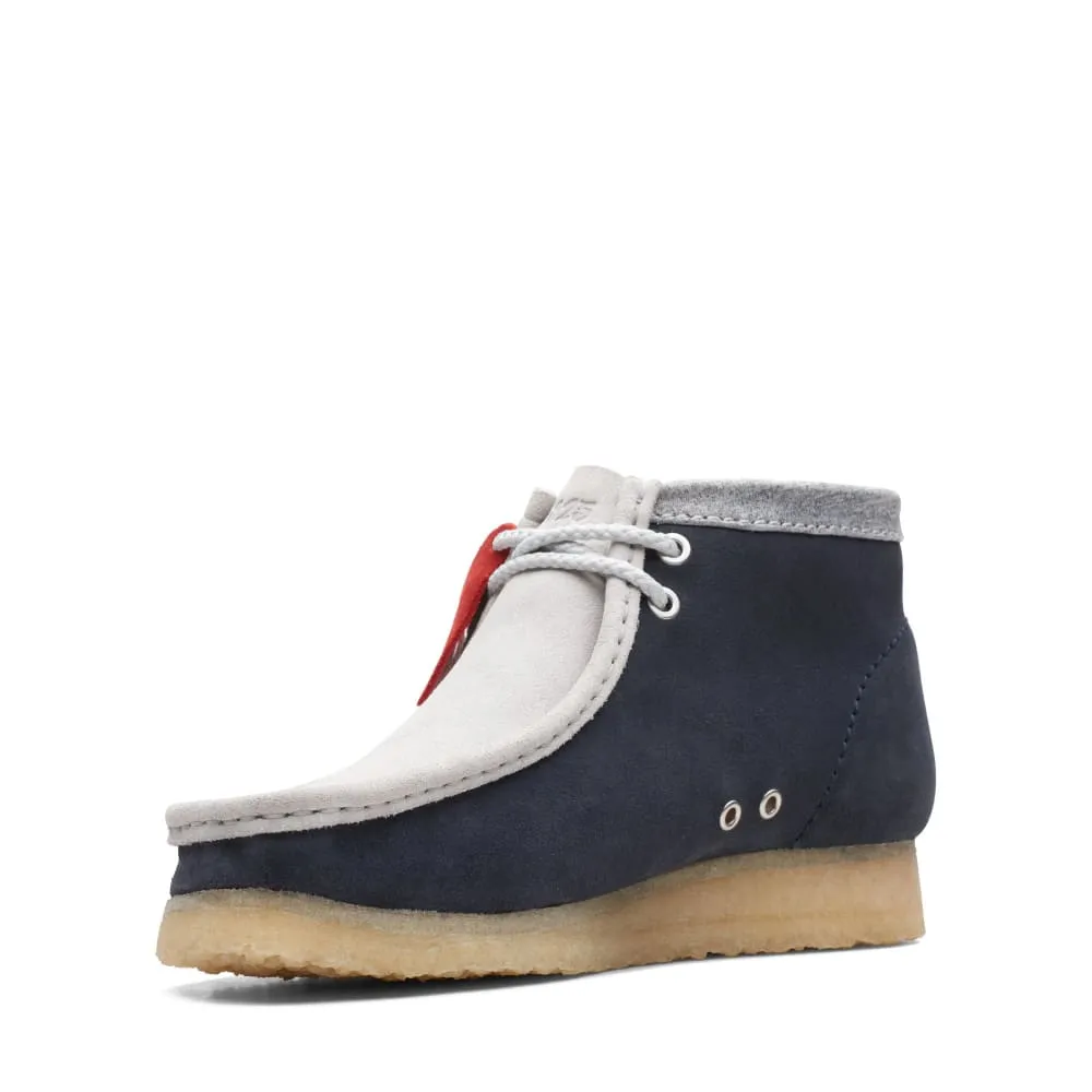 Clarks Originals Wallabee Boots VCY Men's Navy Gray and Red Suede 26165077