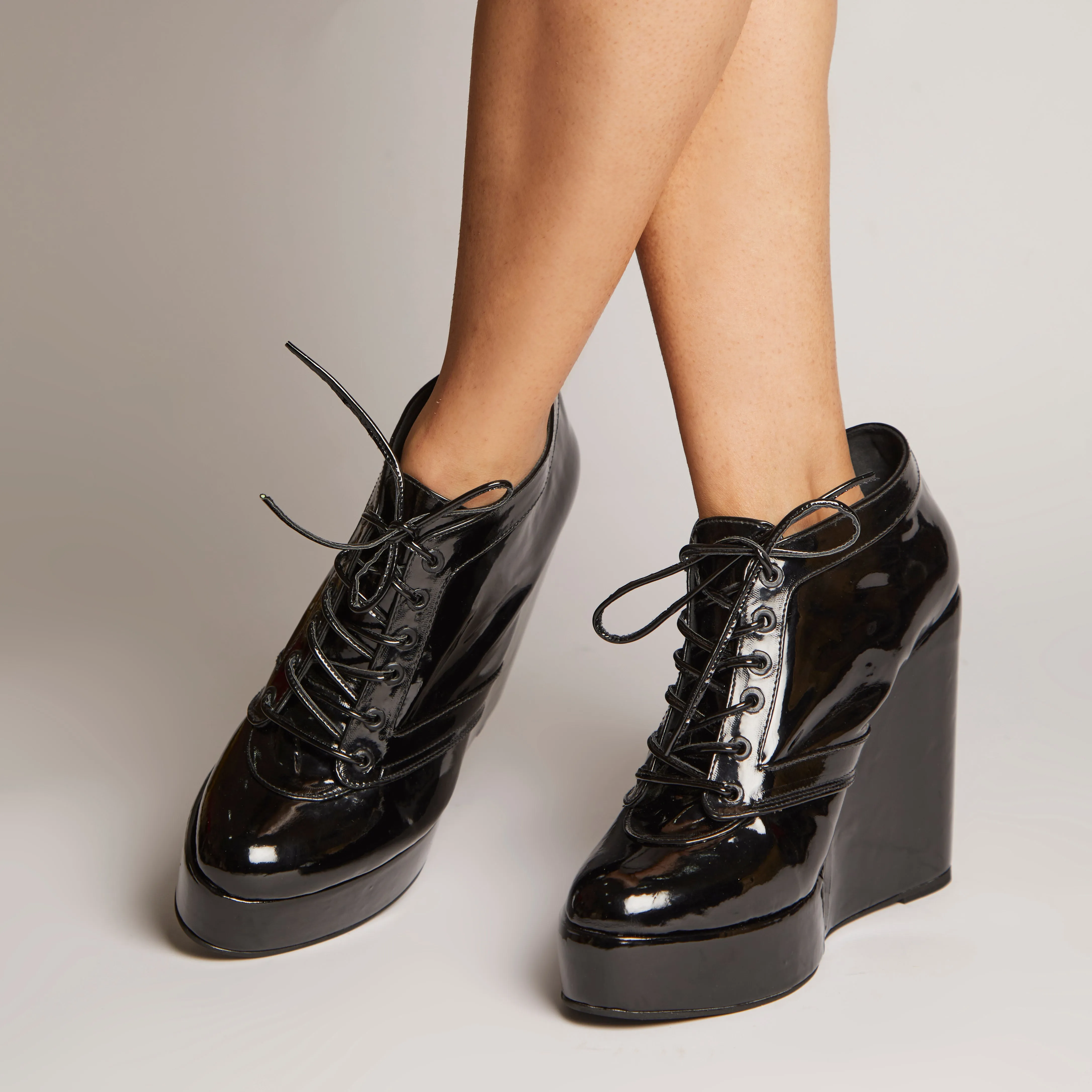 Sneaker Wedges (Black)