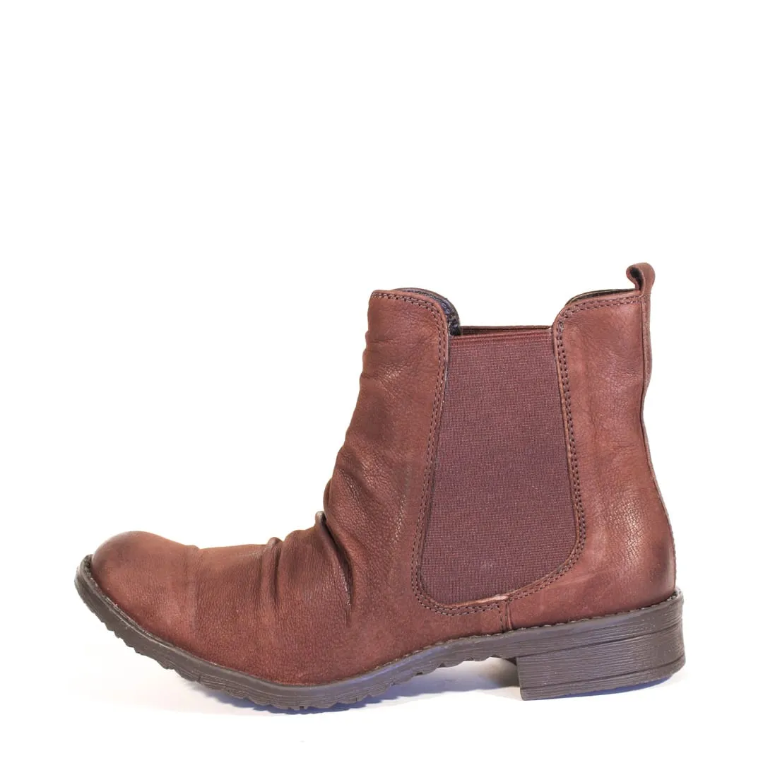 Trail Slouched Booties