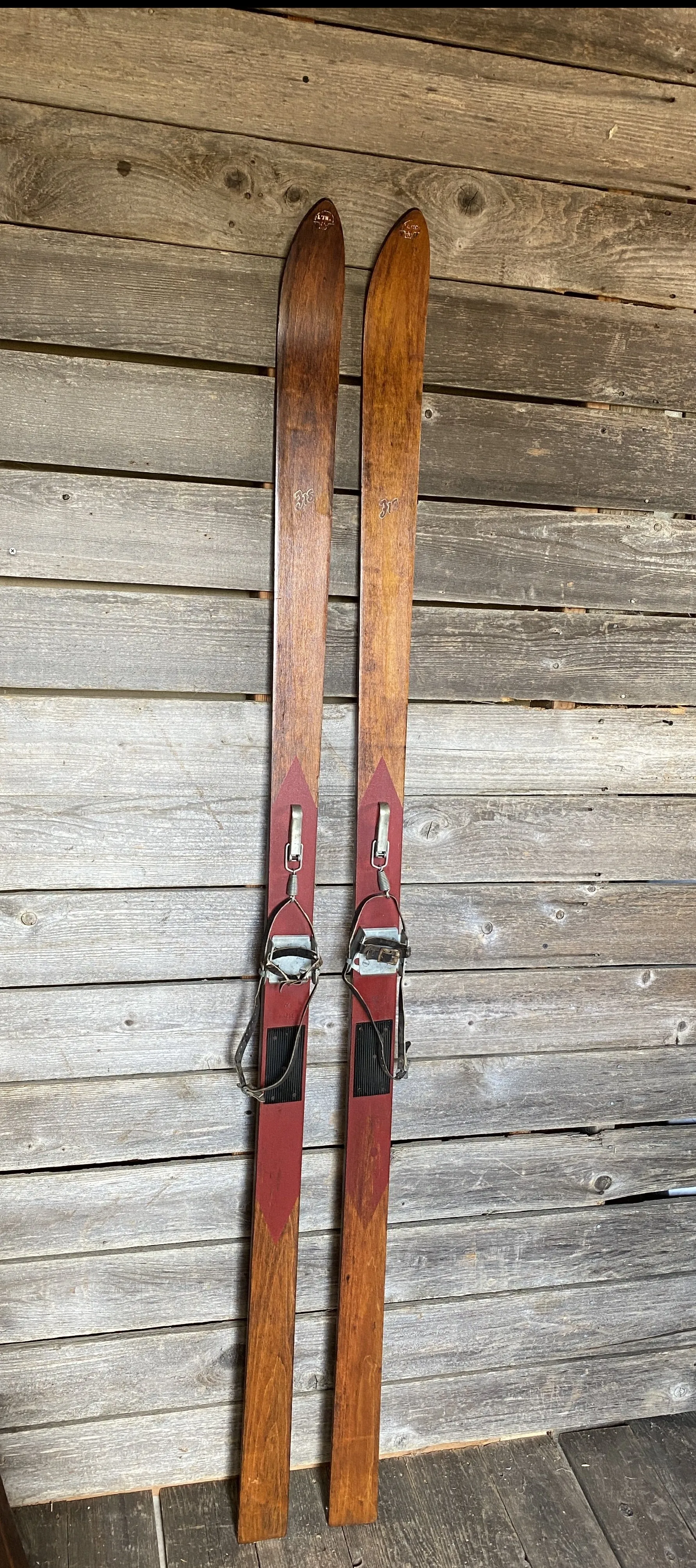 Vintage Lund Skis - FIS Model