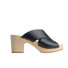 YOUYOU Yzis Black Leather Clogs Sandals